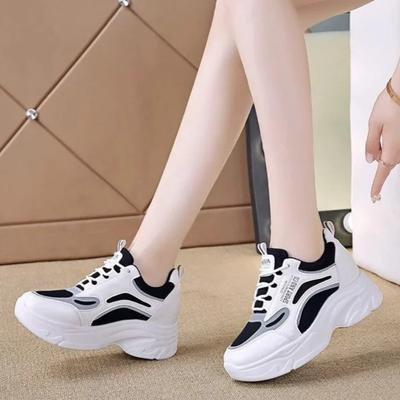 2025 New Women's Shoes Thick Soled Dad Shoe Lightweight Pu Leather Casual Shoes Height Increasing Sports Shoes for Women