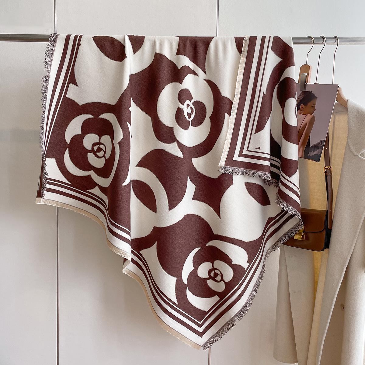 

Camellia Scarf Women S Style Imitation Cashmere Square Scarf Thickened Air-Conditioned Room Warm Shawl Cape 130*130