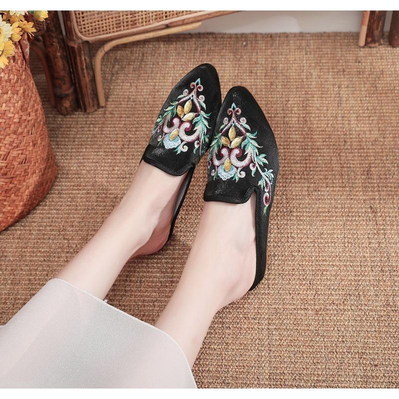 Capispalla estivo ricamato pantofole in tessuto a rombi cucite a mano sandali da donna tessuto di seta brillante con cheongsam