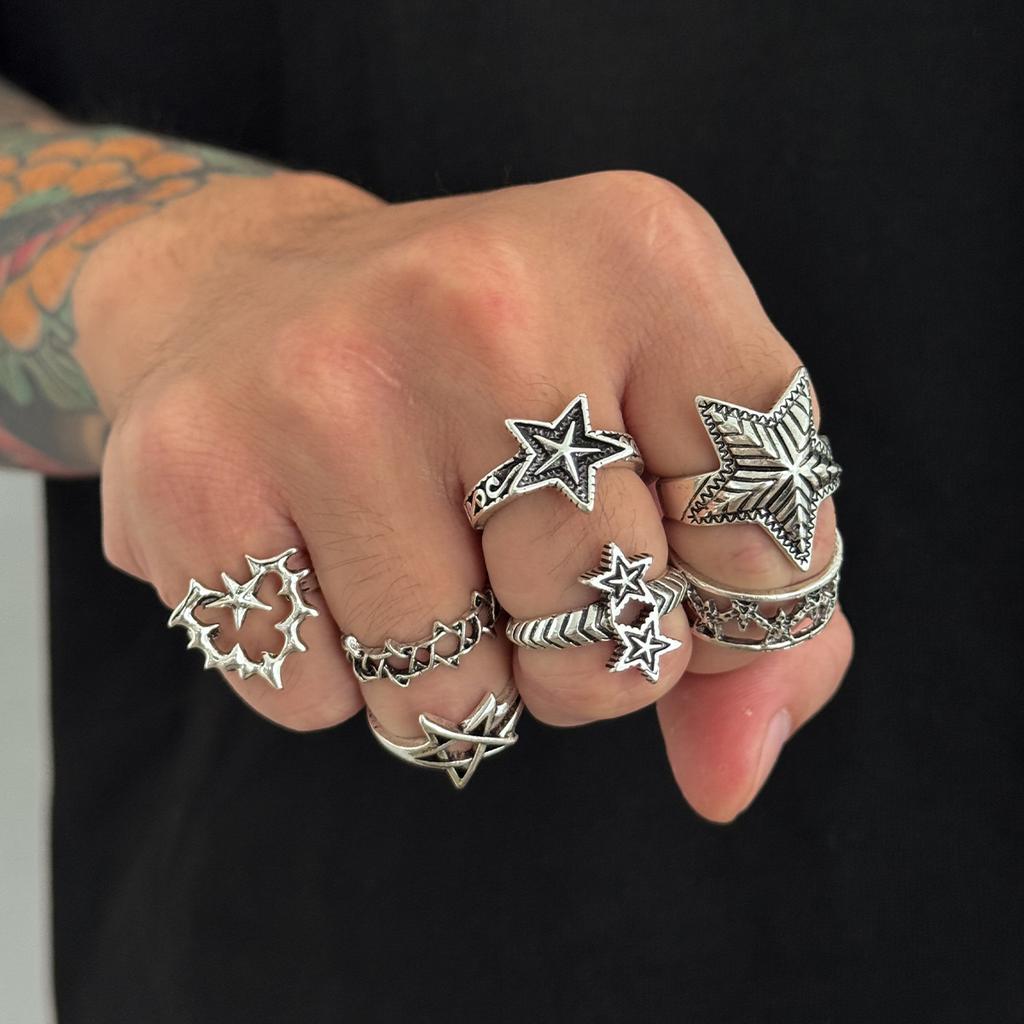 Hip-Hop Personality Thorn Heart Ring for Men, Fashionable Niche Five-Pointed Star Index Finger Ring, Men's Jewelry