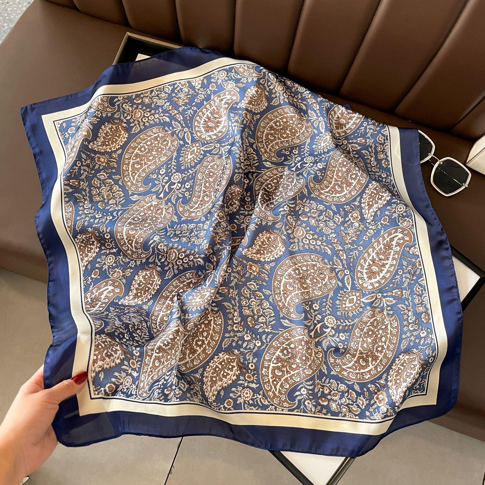 

Высококачественные роскошные шелковые шарфы, повязка на голову, шарфы, шейный шарф для женщин, шелковый шарф с цепочкой, женская декоративная шаль 70*70cm