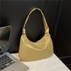 Casual Retro Solid Color Large Capacity New Fashion Woven Pattern Commuting Crescent Armpit Shoulder Bag