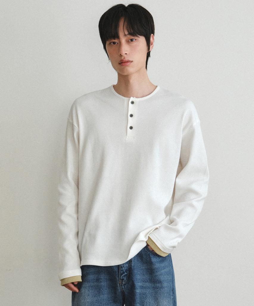 Wednesday Oasis Layered Waffle Henley Neck T-Shirt_White(W26Tp01)