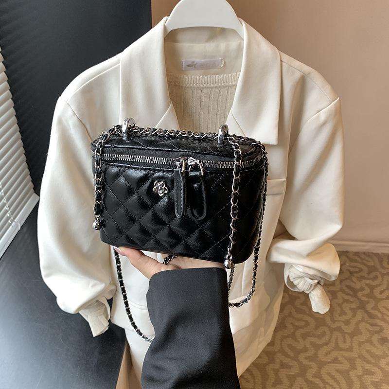 Versatile Chain Bag Women's New Fashion Casual Shoulder Messenger Bag High-end Box Small Square Bag