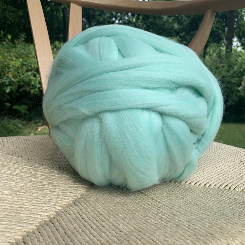 8cm Thick DIY Chunky Hand-Knitted Blanket with Imitation Wool Yarn