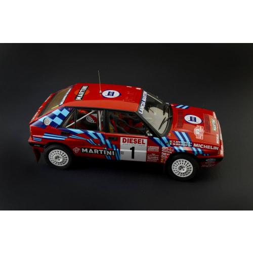 Italeri 1/12 Scale Lancia Delta HF Integrale 16V 1989 Sanremo Rally Plastic Model Kit (IT4712JP) with Japanese Instruction Manual