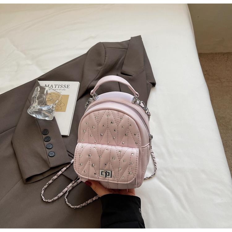 Xiaoxiangfeng Rhombus Backpack Women's 2025 New Fashion Bright Diamond Hand Bag Niche Design Multi-purpose Messenger Bag