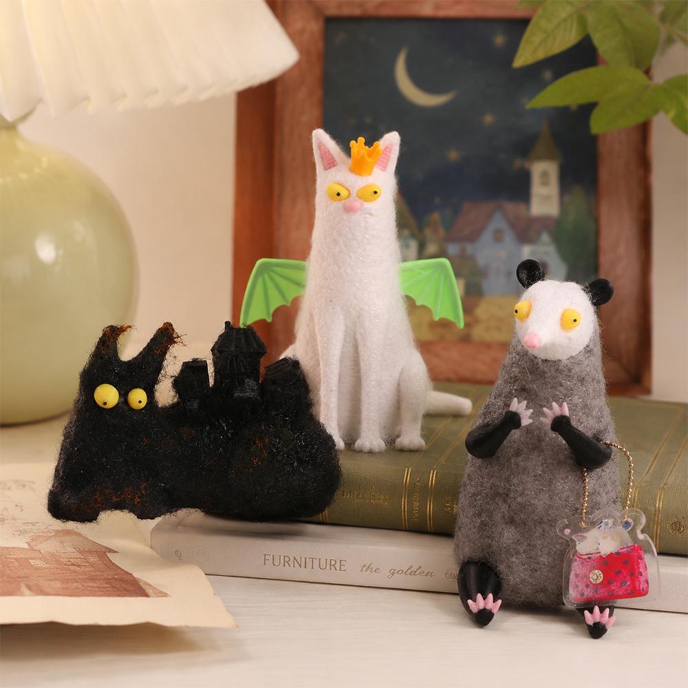 Cartoon Animal Wool Felt Familiars Quirky Handmade Companions MIni Wide-Eyed Weird Cute Felted Companions Wool Felt Home Decor