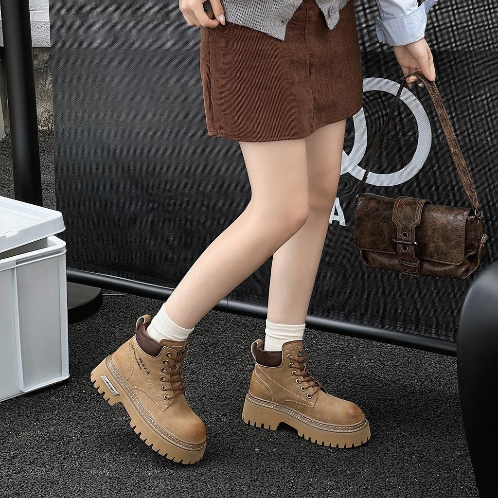 European leather thick-soled heightening rhubarb boots Martin boots women's autumn new British style short boots locomotive boots