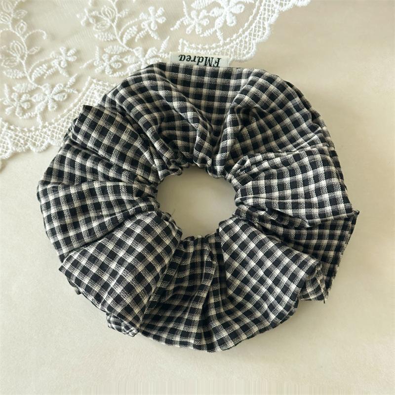 

lassic British Style Plaid Scrunchies Cotton Linen Feeling Hair Ties Minimalist Checkerboard Hair Rope For Professional Women