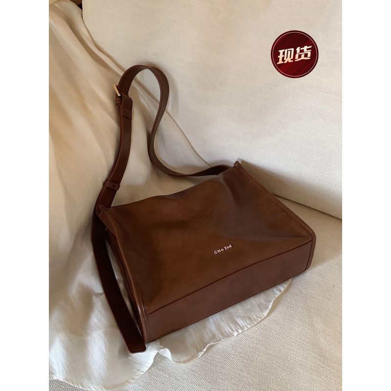 

South Style Chio2nd Retro Work Clothing Shoulder Tote Bag Caramel color