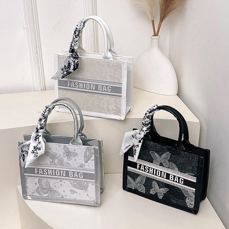 Premium Sense Niche Bag Women's 2025 Summer New Trendy Fashion Shoulder Bag Women Ins Fashion Versatile Handbag