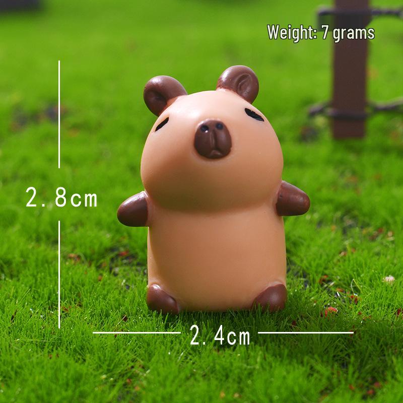Miniature Capybara and Pig Resin Desktop Ornament
