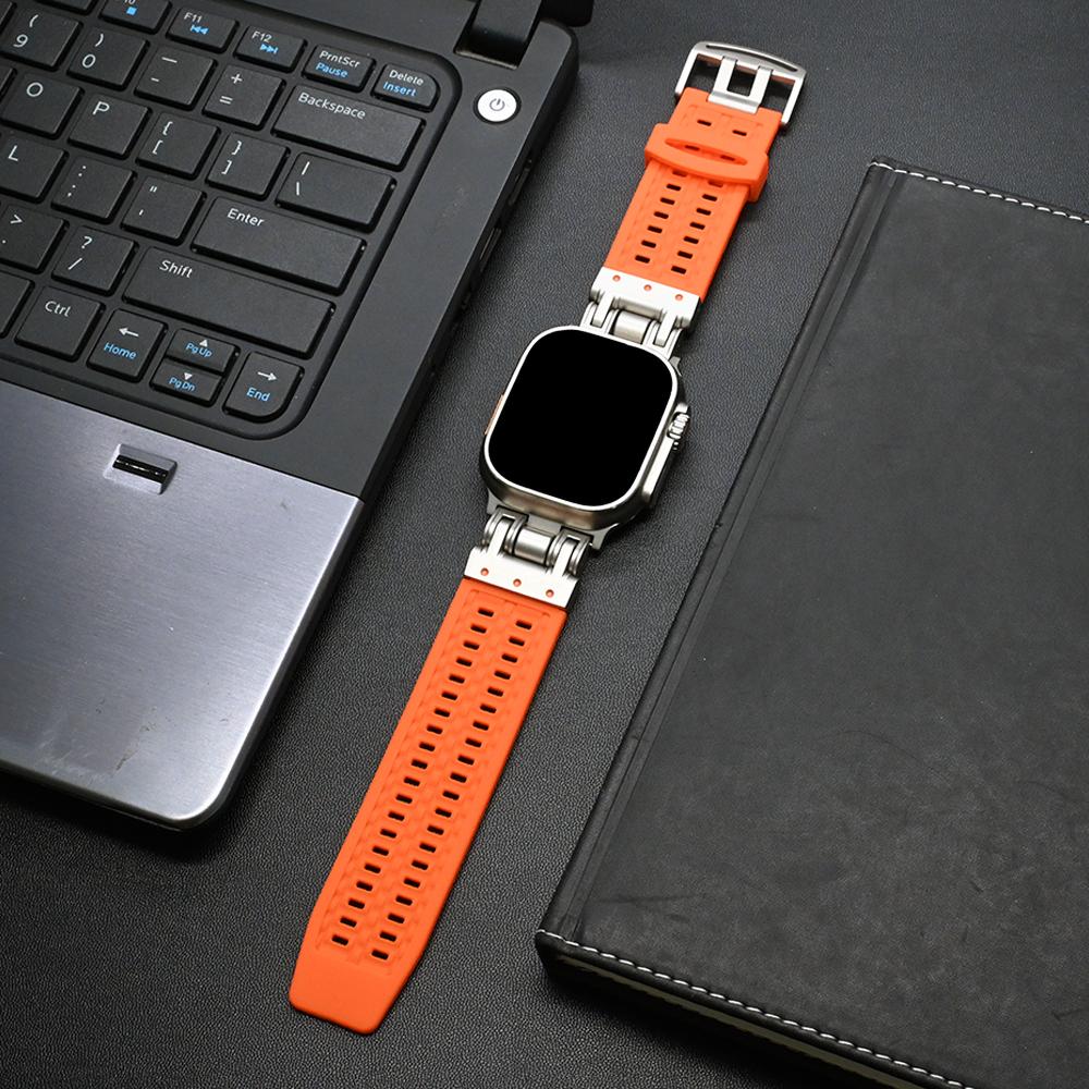 Silicone Bracelet Band for Apple Watch Ultra 2 Series 9 8 7 6 5 4 Se 3 Titanium Color Strap for Iwatch Ultra2 49mm 45mm 44 42mm