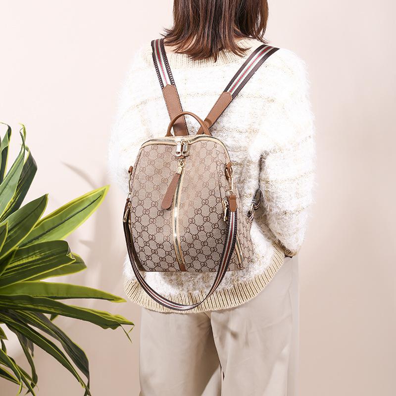 The Bags Family Women's Light Ultra- Fashion Backpack Casual Simple Commuter Bag Large-Capacity Computer Bag