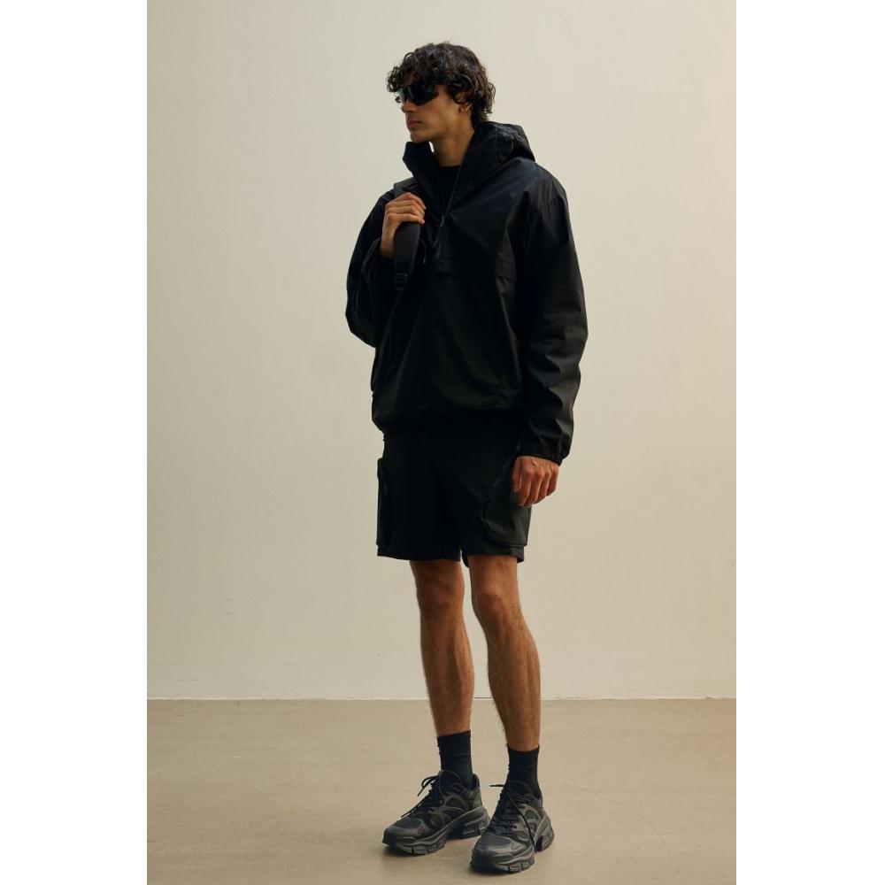 

HM Уличные шорты с водоотталкивающим покрытием, черные