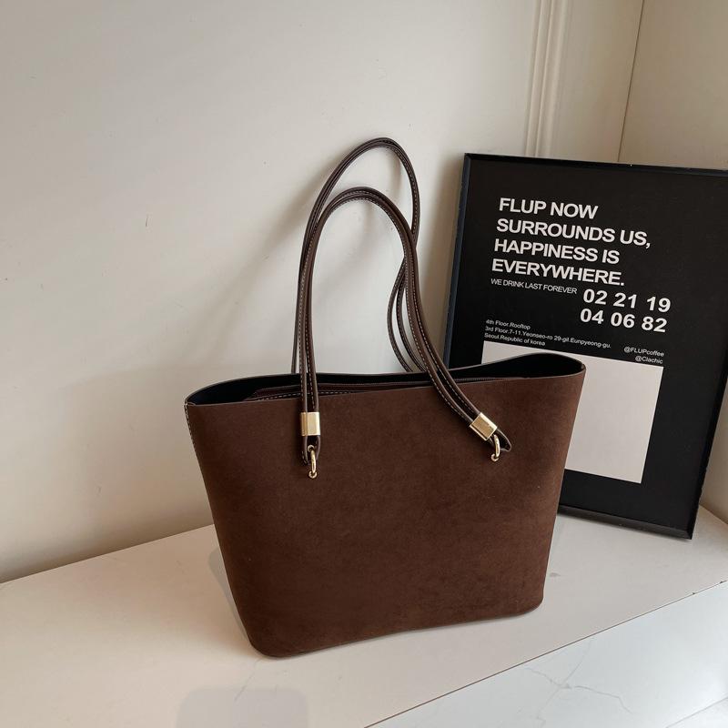 

Универсальная сумка через плечо, замшевая сумка для поездок на работу, новый тренд осени и зимы 2025, сумка-тоут большой вместимости