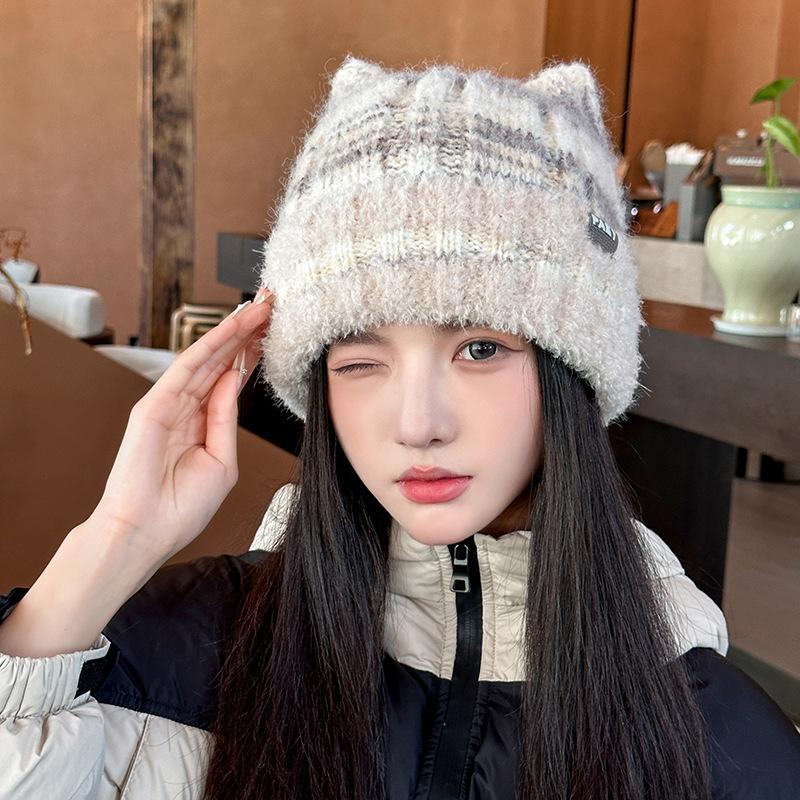 Striped Plush Beanie Women's Autumn and Winter Commuting Versatile Warm Ear Protection Hoodie Big Head Circumference Show Face Small Knitted Hat