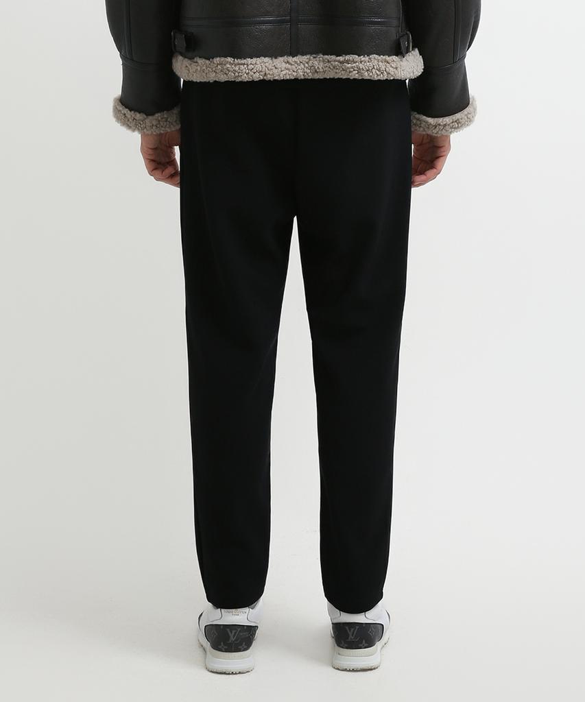 Seuteulaikeu Jersey Tapered Sweatpants (Black)