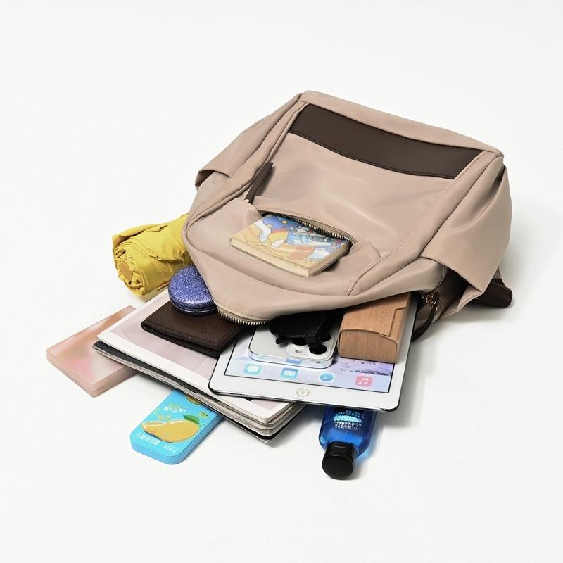 2025 New Women's Backpack Lightweight Leisure Travel Backpack Nylon Simple Commuter Student School Bag