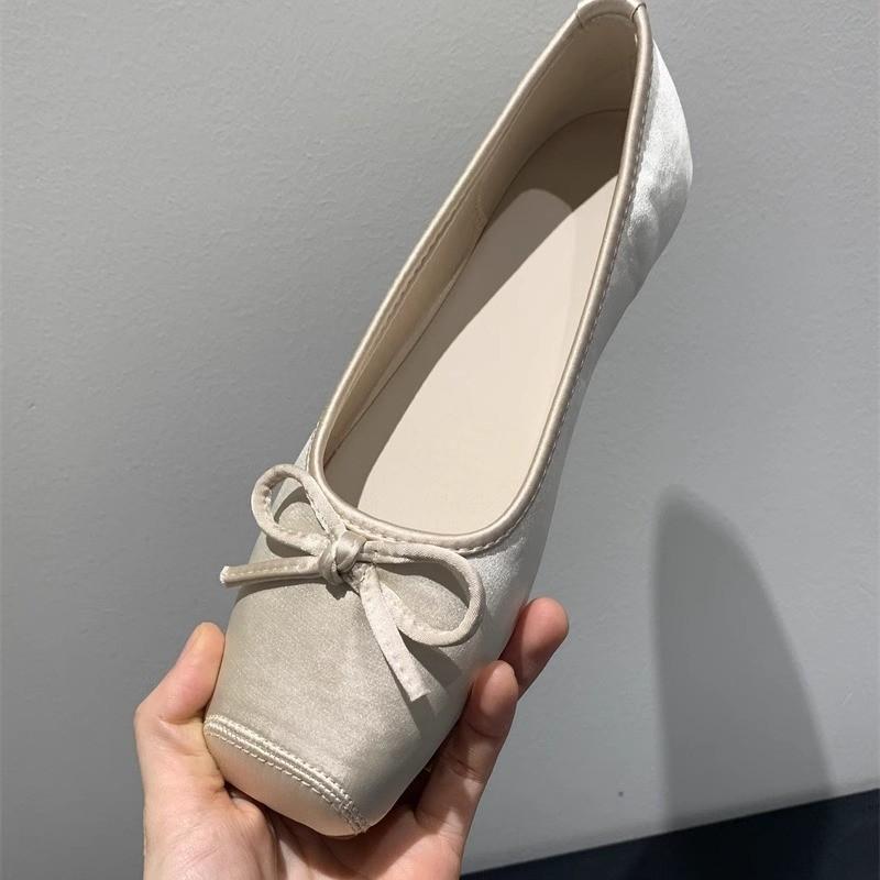 Sanfter Abendwind Ballerinas süße Schleife blau eckige Zehenpartie flacher Ausschnitt Innenhöhe erhöht Abendwind Damenschuhe