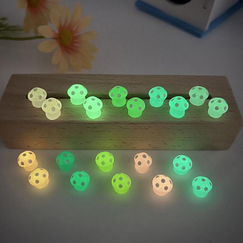 

5pcs/10pcs Resin Luminous Cloud Cartoon Miniature DIY Crafts For Jewelry Charm Pendant Supplies Glow In The Dark Art Decoration
