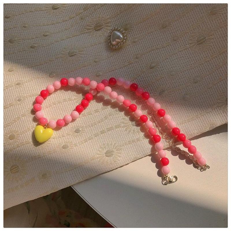 2024 Nouvelle Tendance Vintage Résine Acrylique Rose Cœur d'Amour Vert Collier Perlé pour Femmes Bijoux Esthétiques Mode Accessoires de Cou