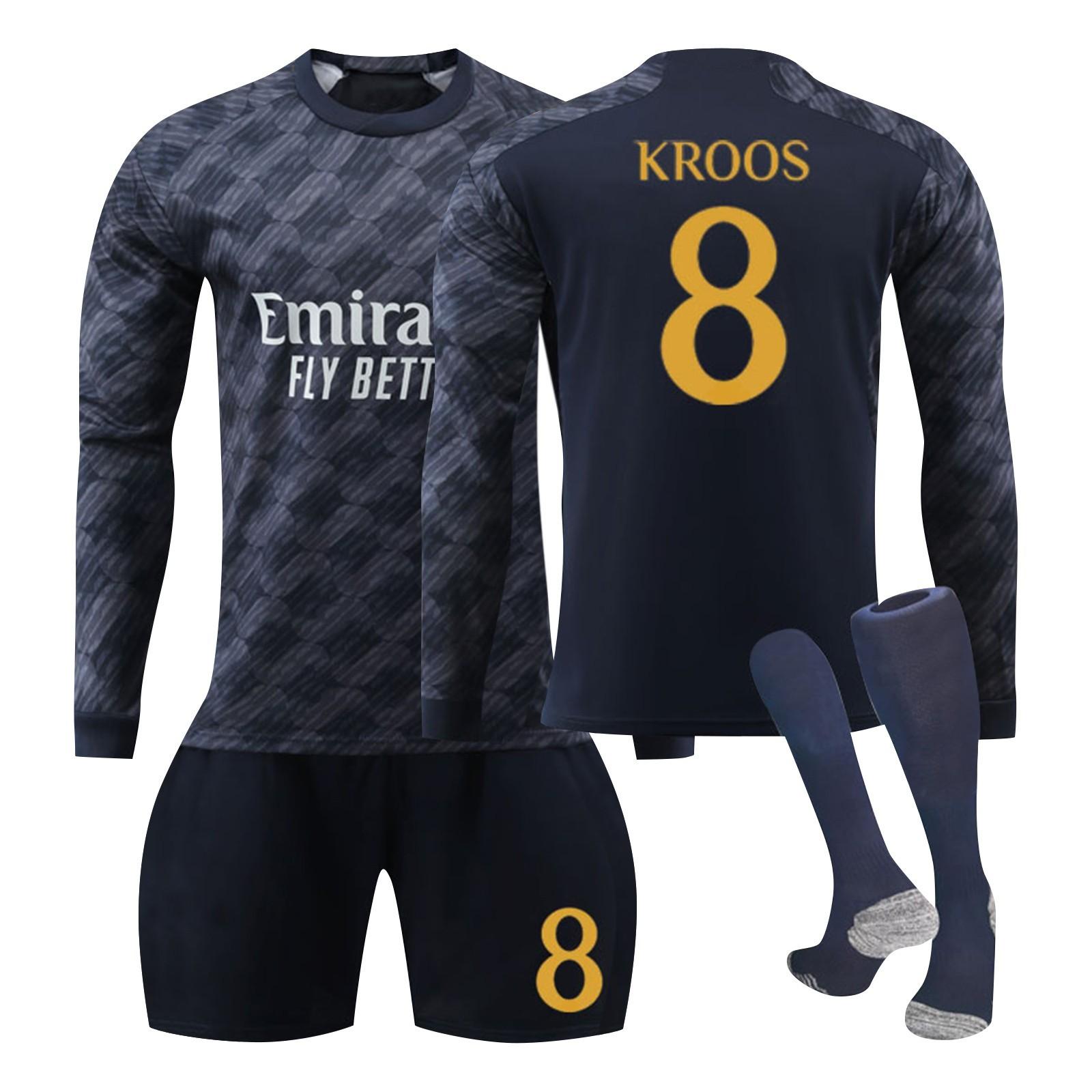 

2324 Saint Germain Home Футболка с длинным рукавом, шорты и носки, комплект из трех предметов 28