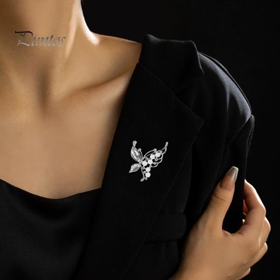 Rhinestone Butterfly Brosje Dame Stilig Sense Light Luksus Utsøkt Delikat Unik Faux Pearl Corsage
