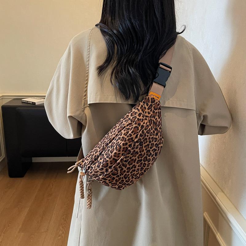 Female High-capacity New Autumn and Winter Casual Niche Design Crossbody Bag Leopard Print Chest Bag Waist Bag