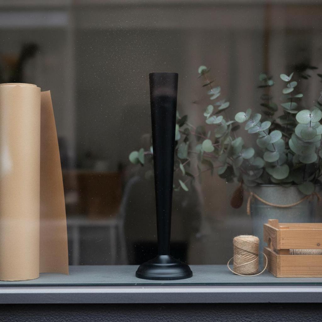 Black Metal Vase Minimalist Design Tall up to Date Style Home Decor for Hotel,