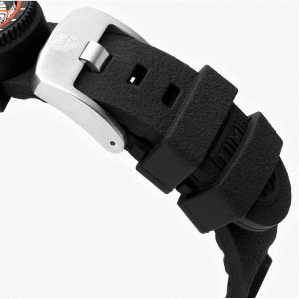 Luminox Xb.3748 Bear GryllS Survival Outdoor Explorer Chronograph CompaSS Men S Urethane Watch