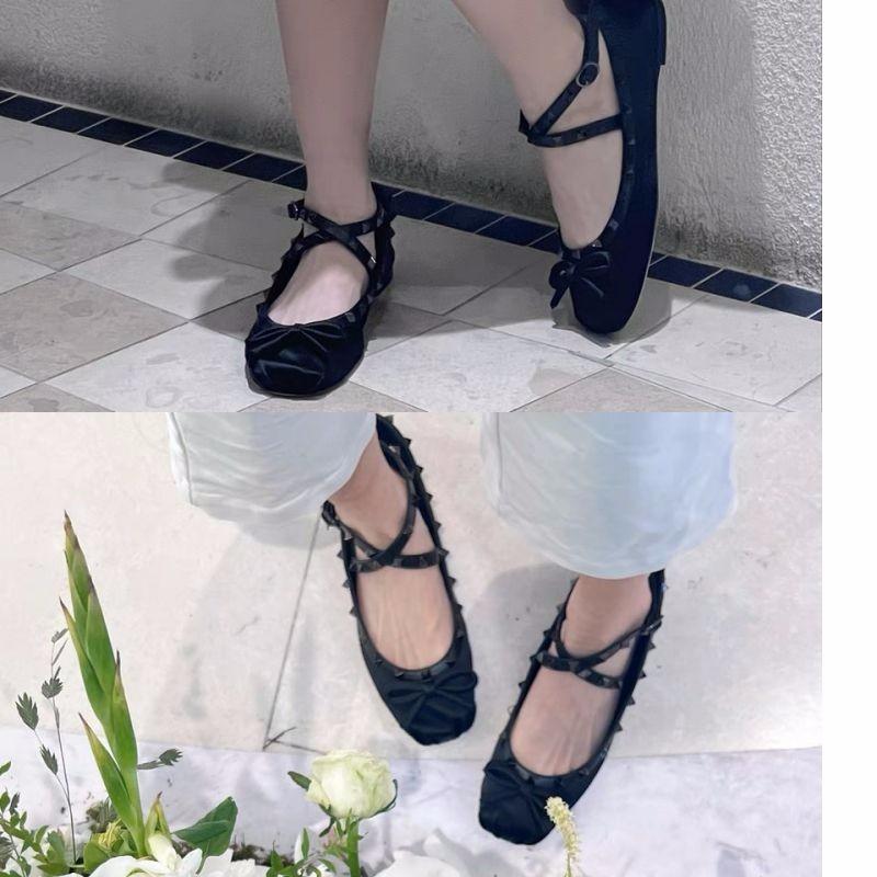 Fashion V family riveted satin ballet shoes female 2025 new bow French single shoes flat bottom Mary Jane princess shoes