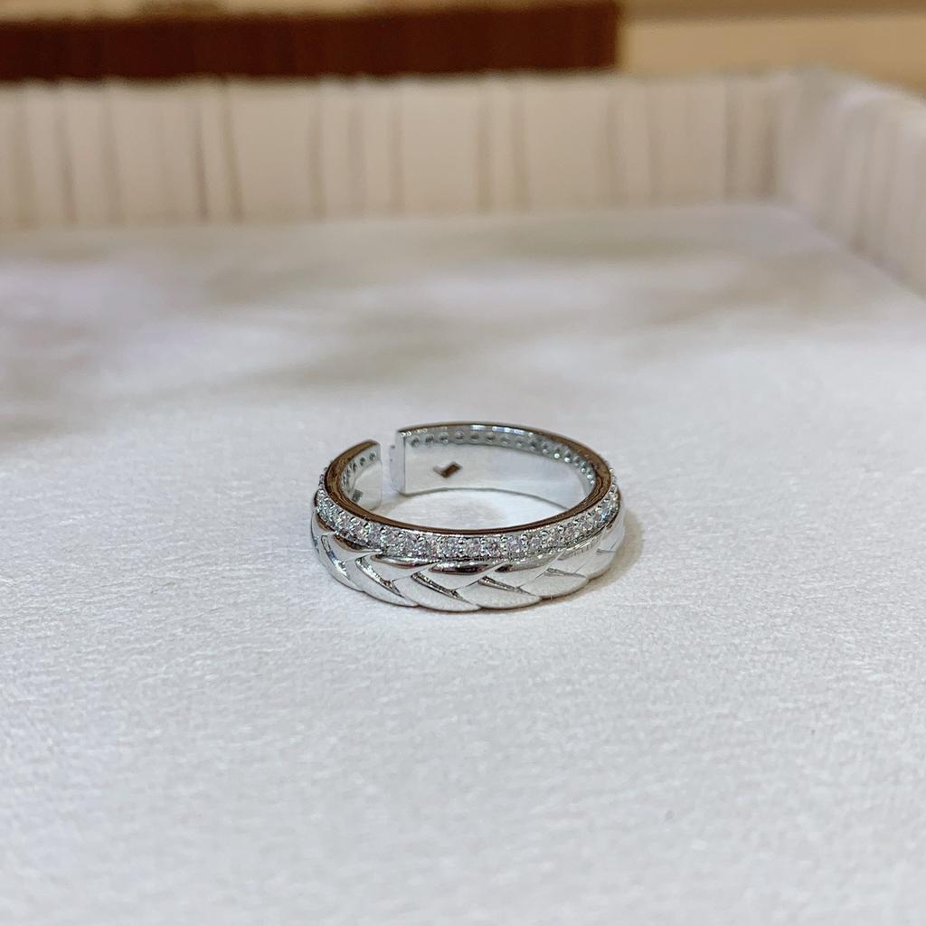 Zircon Leaves Asymmetrical Pattern Open Ring Women's Niche Design High-end Index Finger Ring Fashion Light Luxury Jewelry