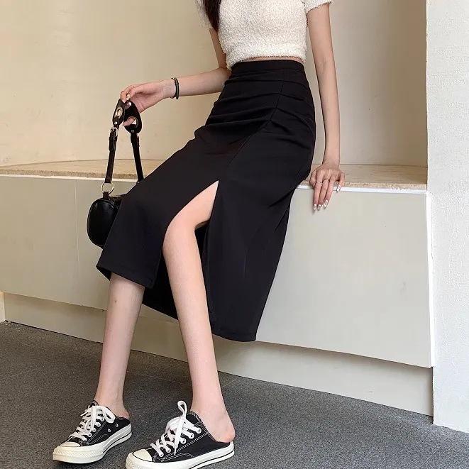 2025 Plus Size High Waist Black Pleated Skirt for Women - Slimming Mid-Length A-Line with Slit