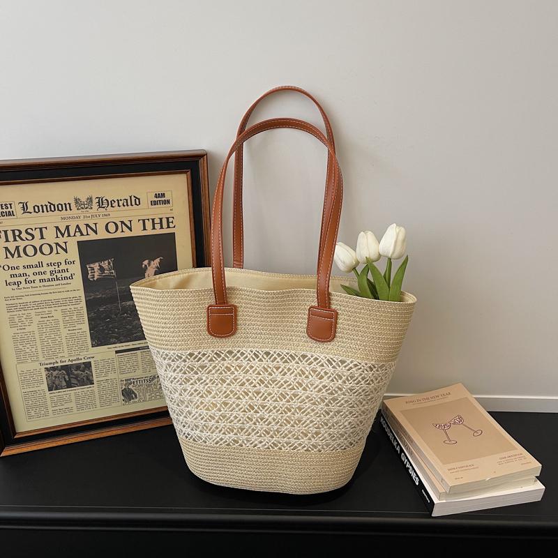 Handwoven Straw Tote Bag with Leather Handles Woven Pattern Summer Beach Bag Casual Everyday Use
