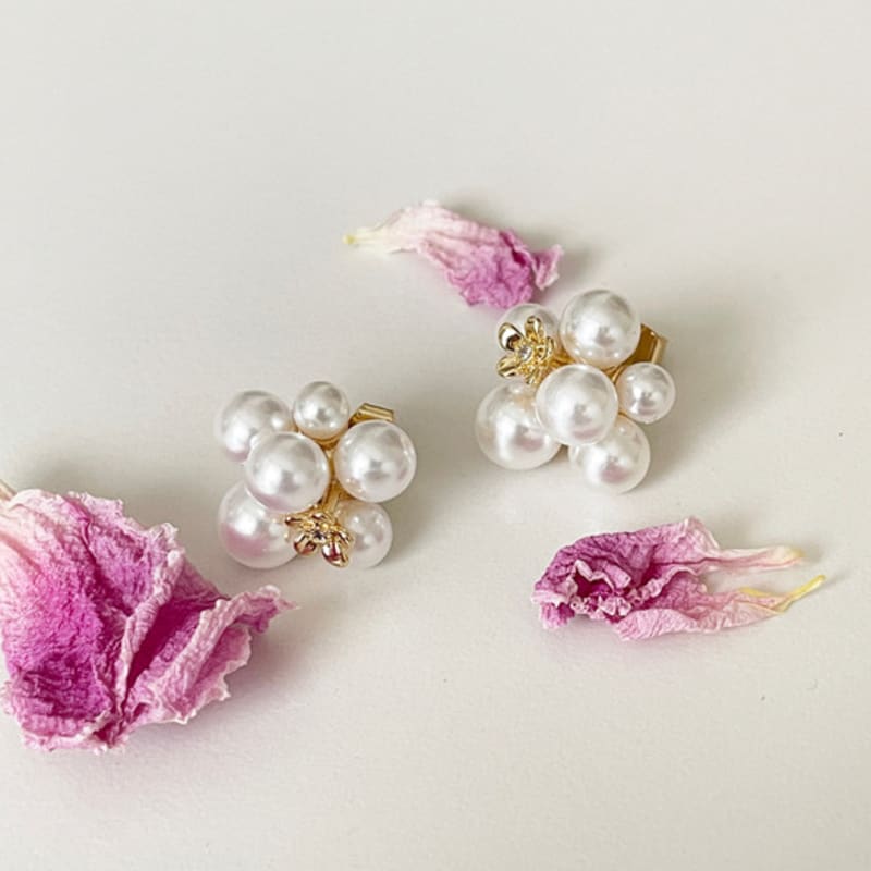 ELYONA ELA 04 Earrings Pearl Earrings