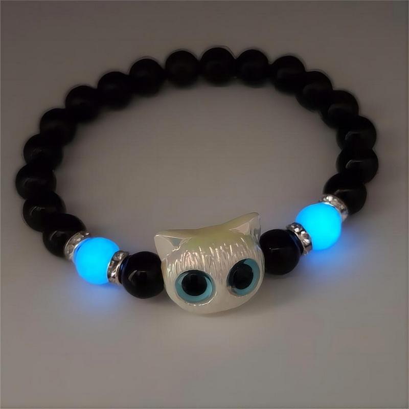 Niedliche Cartoon Katze mit großen Augen Leuchtarmbänder Leuchten im Dunkeln Fluoreszierendes Anhängerarmband für Frauen Paar Freundschaftsschmuck