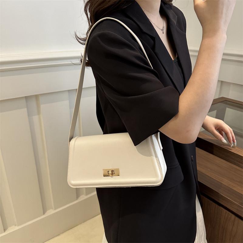Chic Casual Small Shoulder Bag For Women In Stylish Solid Colors Perfect For Spring Summer Fashion