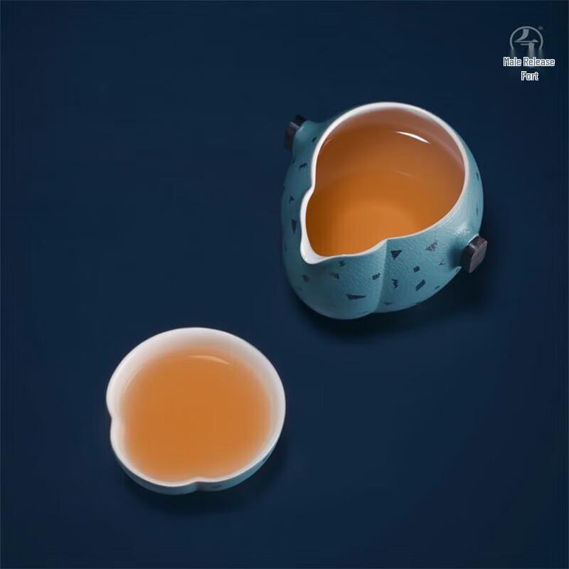 Edenus Wisdom Eye Ceramic Tea Set - Ethereal Blue Glaze