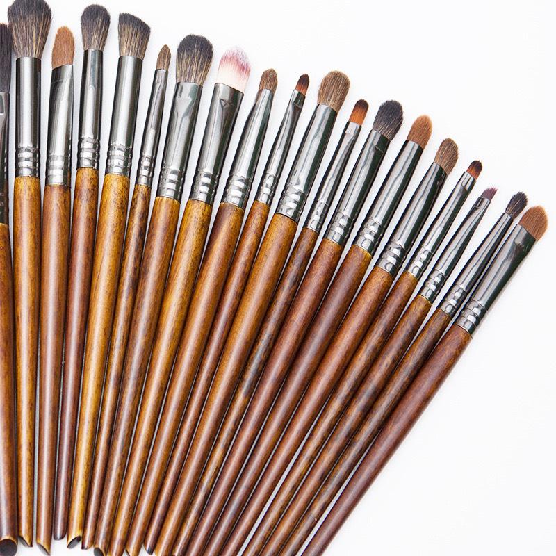 24-Piece Professional Animal Hair Makeup Brush Set for Artists - Real Wool Brushes