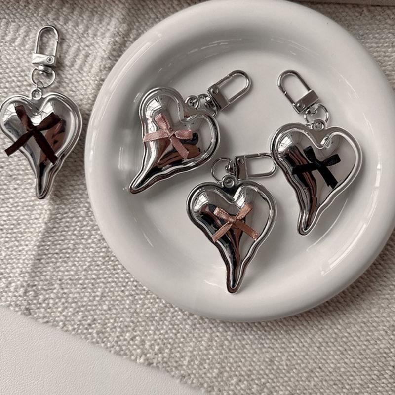 Love Heart Shaped Keychain Charm Pendant Silver Sturdy Alloy Keyring with Imitation Pearls for Bags Decoration