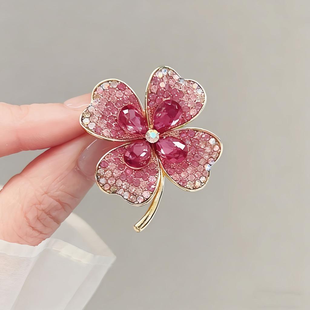 Latest Women'S Brooch Diamond Clover Brooch Simple Temperament Pin Corsage Summer Jewelry Gifts Accessories Jewelry