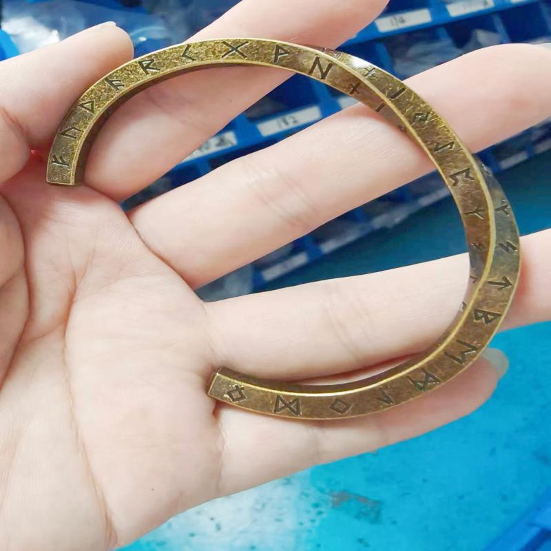 

Viking-Inspired Twisted Titanium Steel Engraved Bracelet