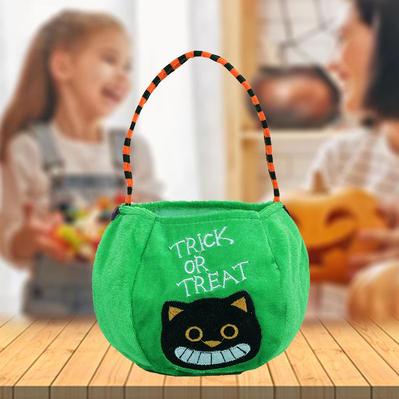 

Qiaoding s new Halloween decorations, hooded round tote bag, ghost festival children s candy gift bag, pumpkin bag Round Tote Bag Green Black Cat