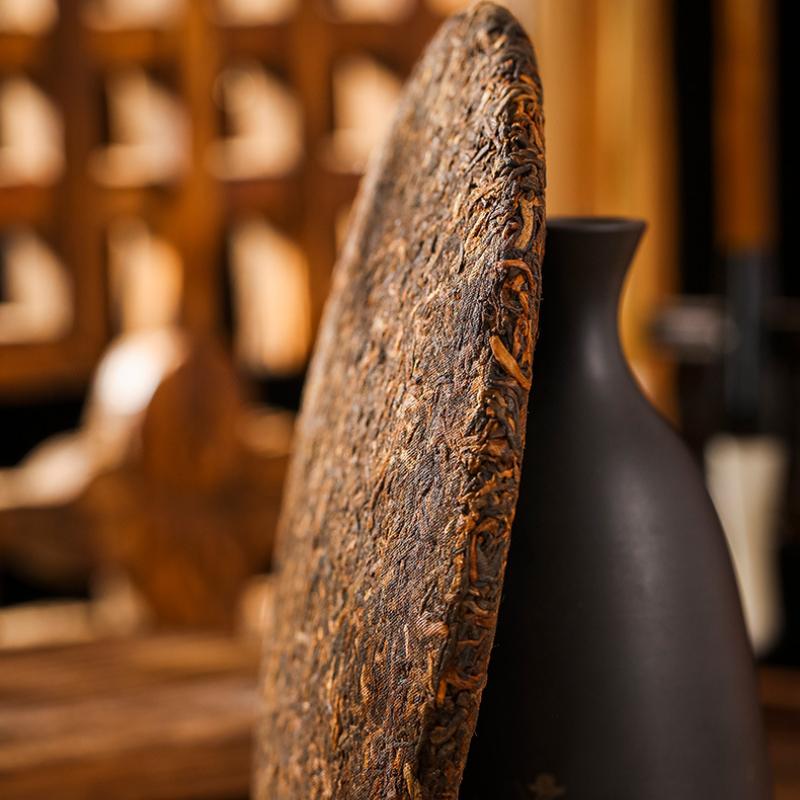 Yunnan Puerh Чай Пуэр Спелый чайный пирог Mystic Emperor Tribute Tea 357g/12.59oz — фото 9