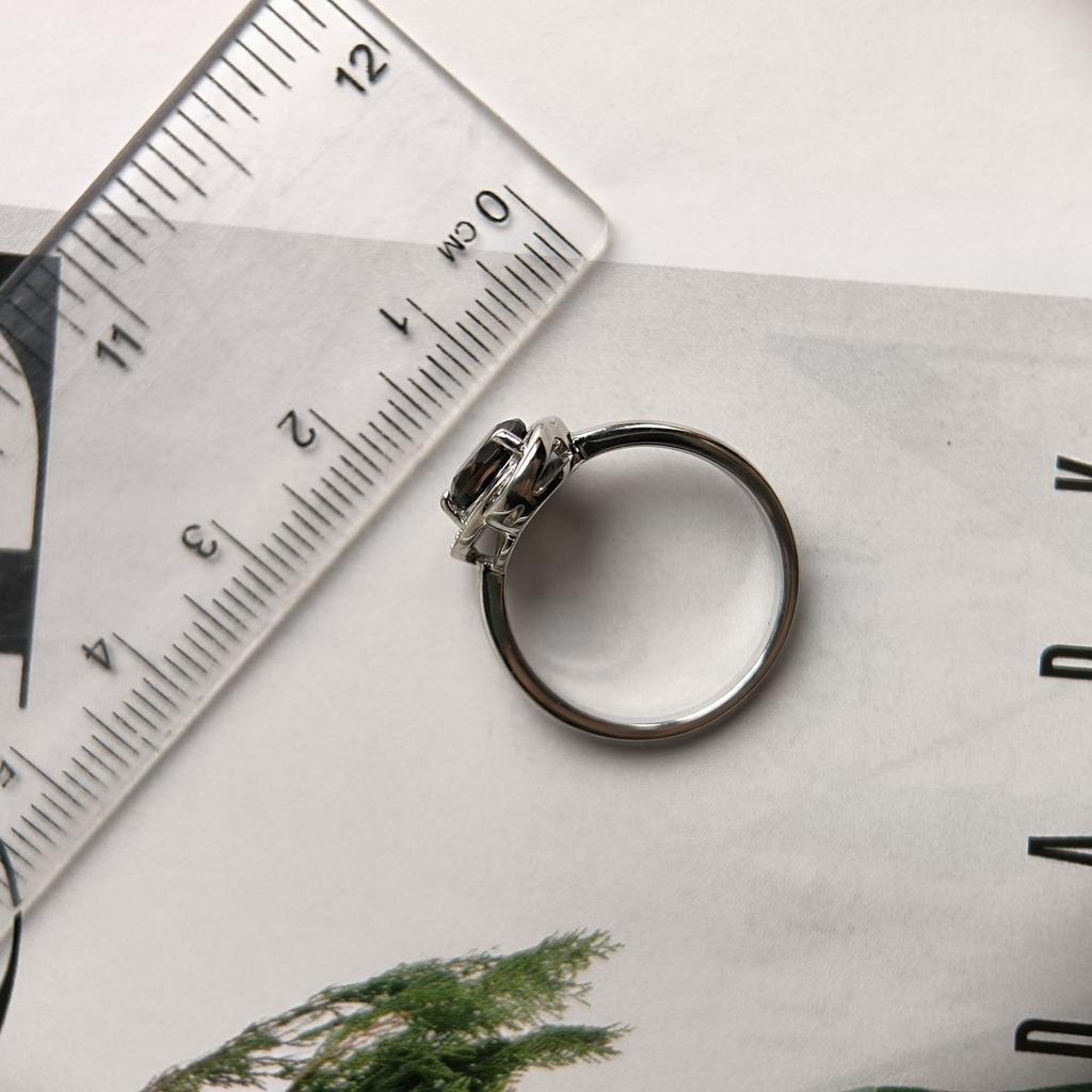 Silver Ring with Natural Rauchtopaz (smoky Quartz) 1.171ct, Cubic Zirconia, Weight of the Product 3.09 G (2180500)