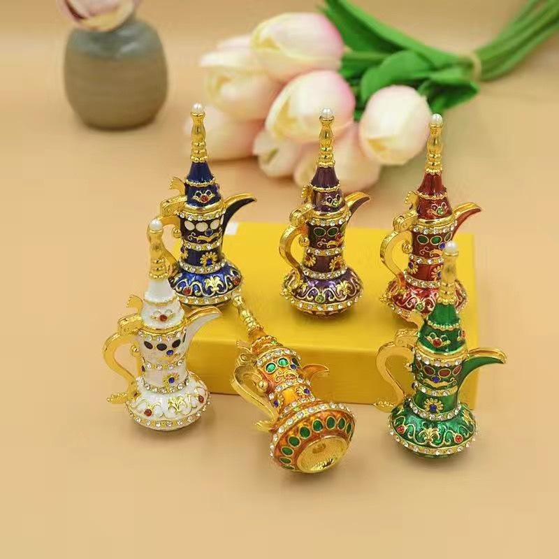Xinjiang Ethnic Colored Tin Wine Set - Metal Wine Pot Ornaments, Perfect for Souvenir or Birthday Gifts.