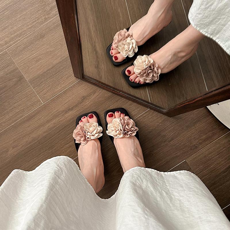 

2025 new summer fashion sandals sandals high heel flower one-word slippers women s shoes summer outer wear daily casual 40