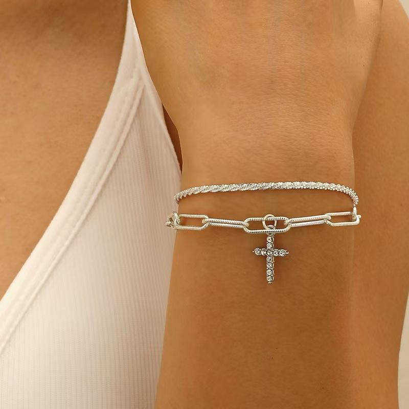 Elegantes Schimmer-Kettenarmband Halskette mit Kreuzanhänger